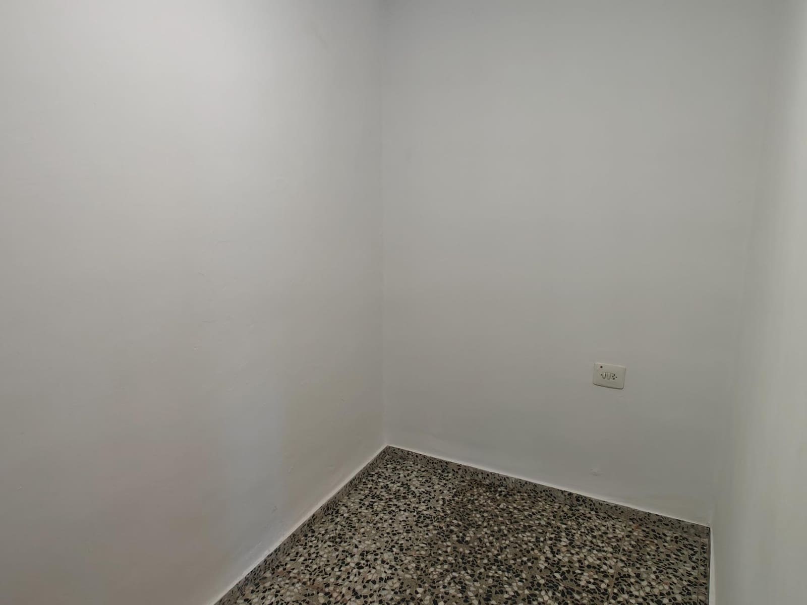 3 bedroom Flat for sale in Macastre - € 100,000 (Ref: 9344665)