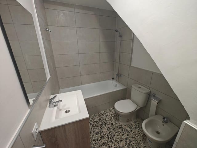 3 sovrum Lägenhet till salu i Macastre - 100 000 € (Ref: 9344665)