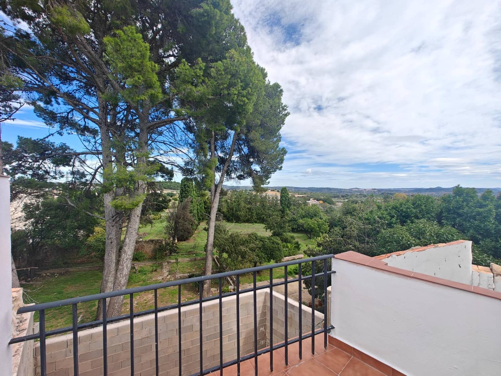 3 bedroom Flat for sale in Macastre - € 100,000 (Ref: 9344665)