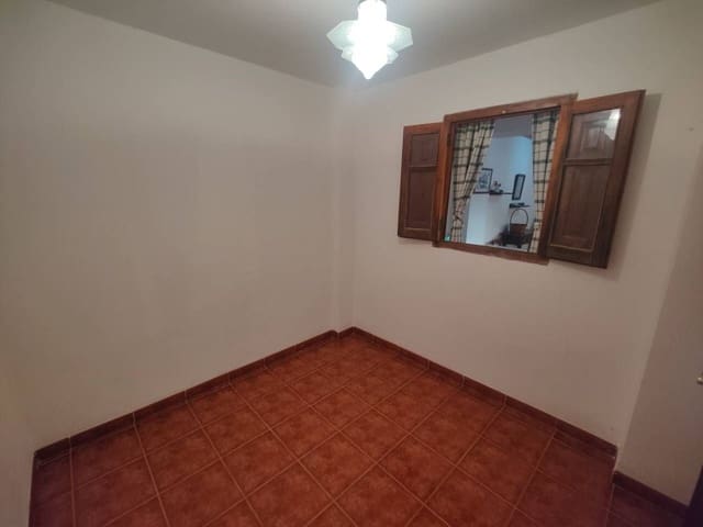 3 soverom Finca/Herregård til salgs i Buñol med garasje - € 100 000 (Ref: 9347186)