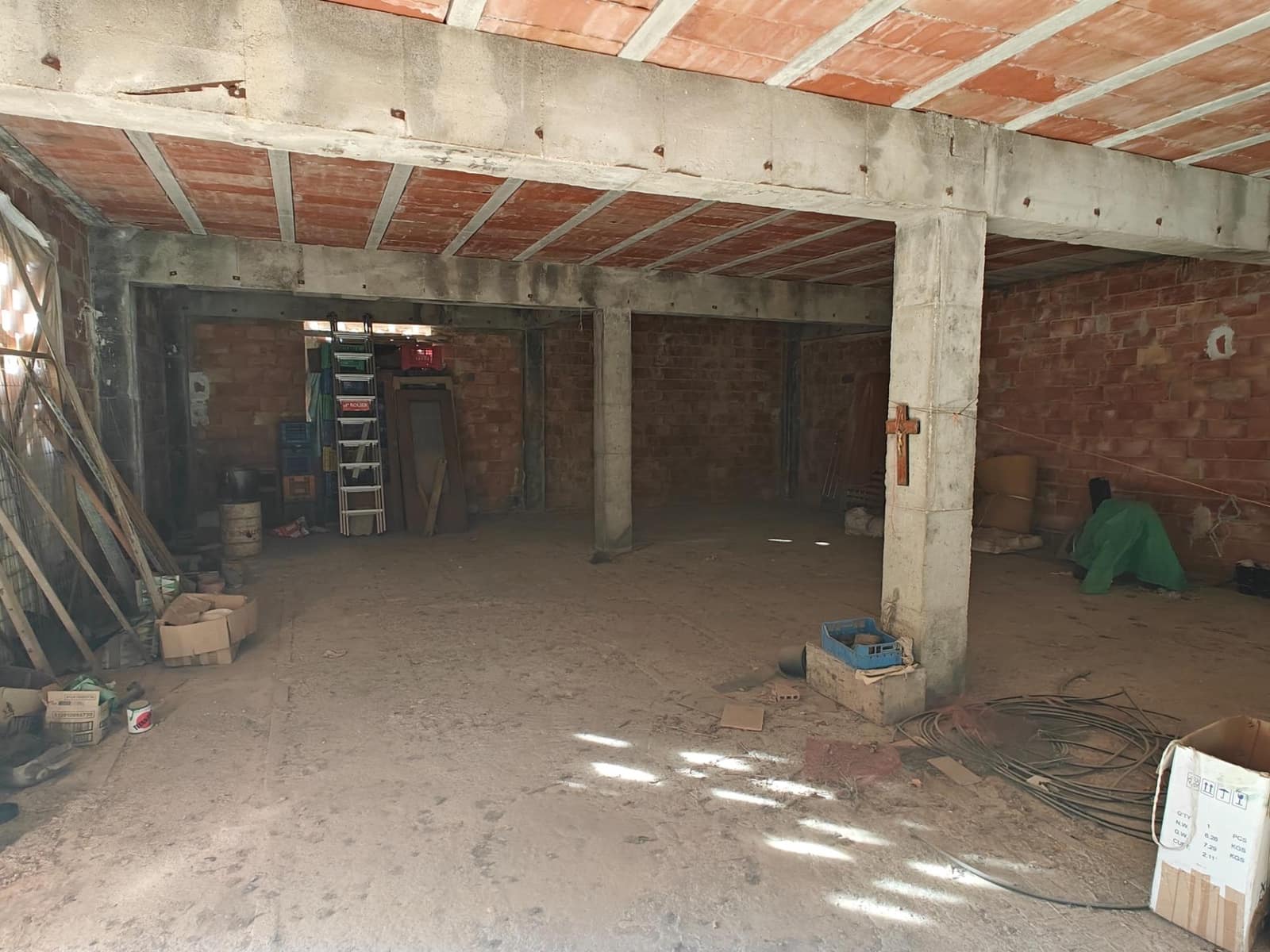 Building Plot for sale in Cortes de Pallas - € 160,000 (Ref: 9355783)