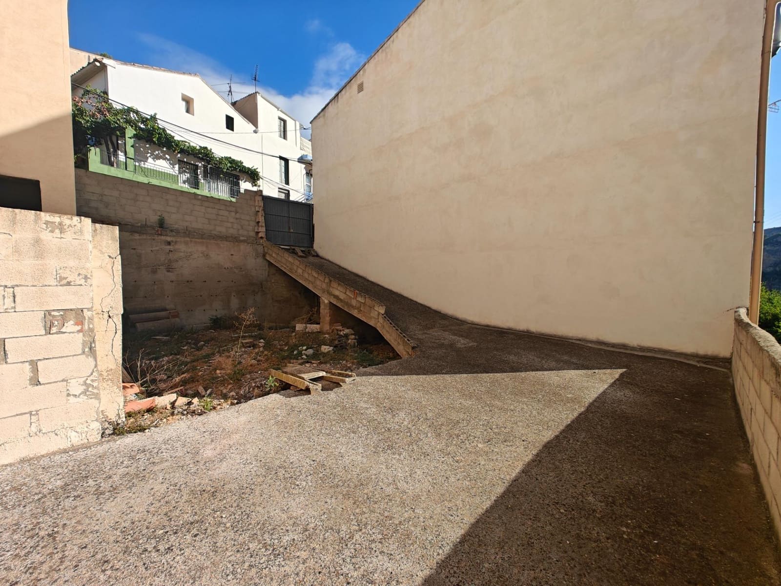 Building Plot for sale in Cortes de Pallas - € 160,000 (Ref: 9355783)