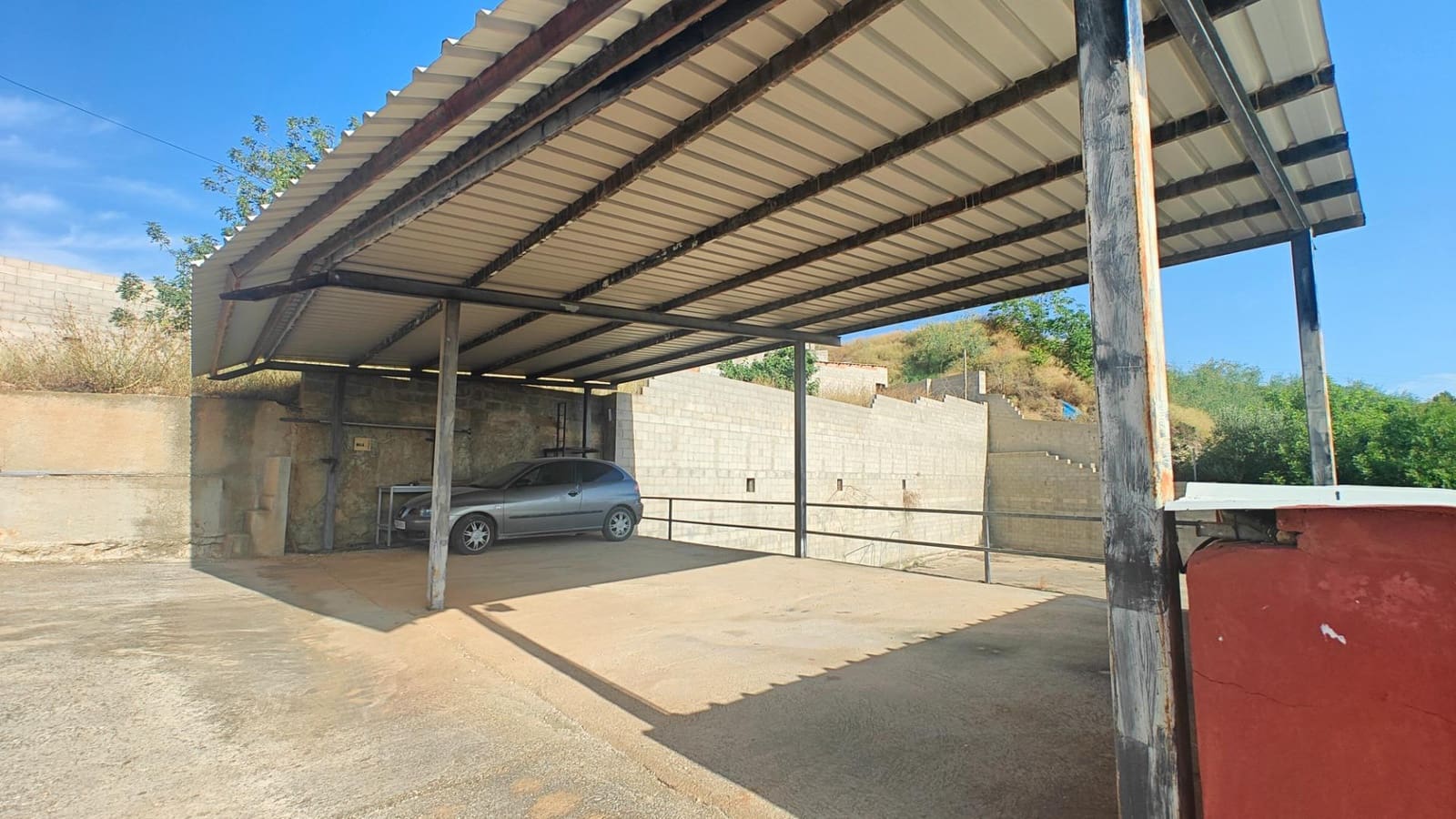 6 sypialnia Biznes na sprzedaż w Bunol z basenem - 700 000 € (Ref: 9378950)