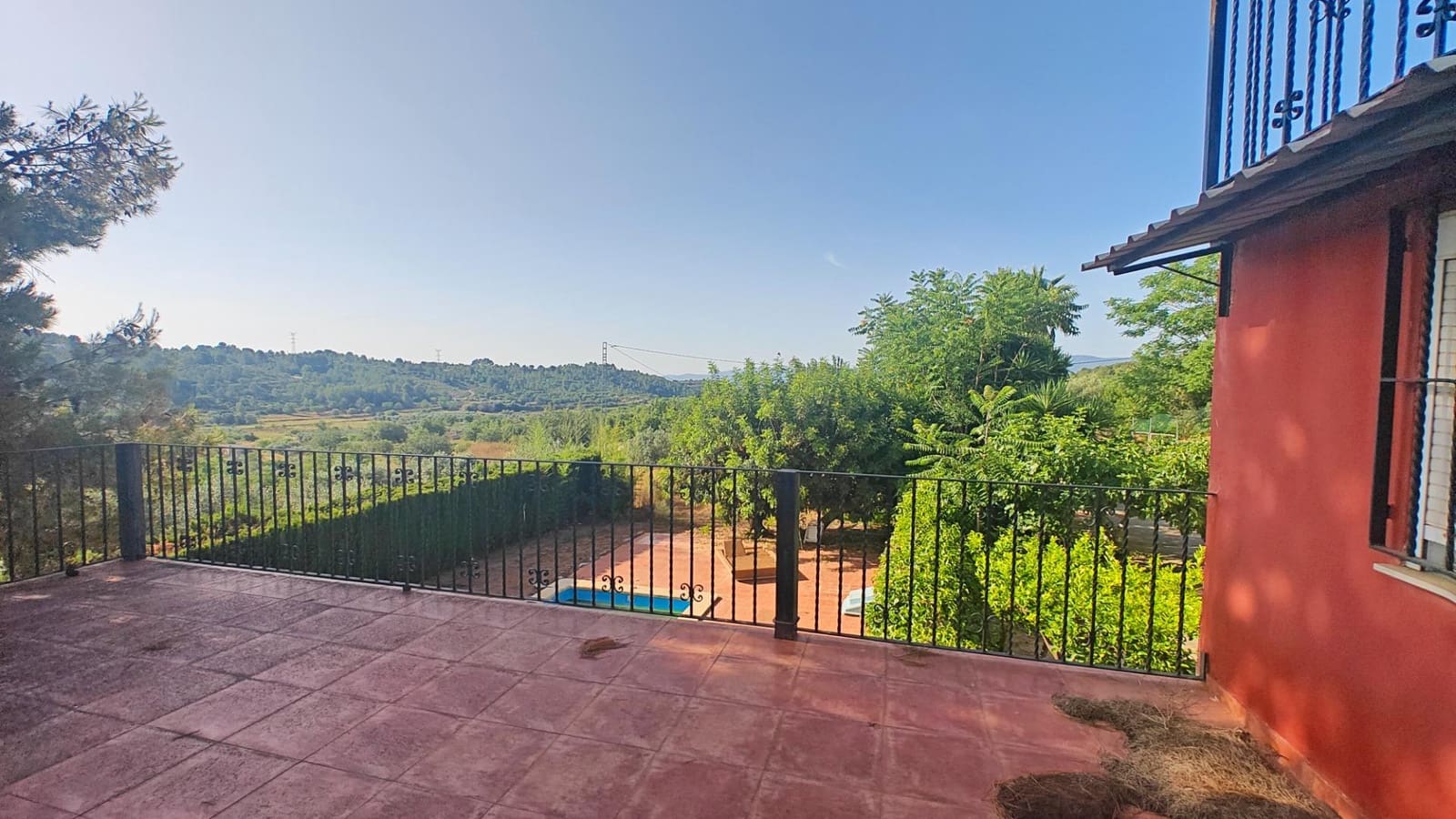 6 sypialnia Biznes na sprzedaż w Bunol z basenem - 700 000 € (Ref: 9378950)