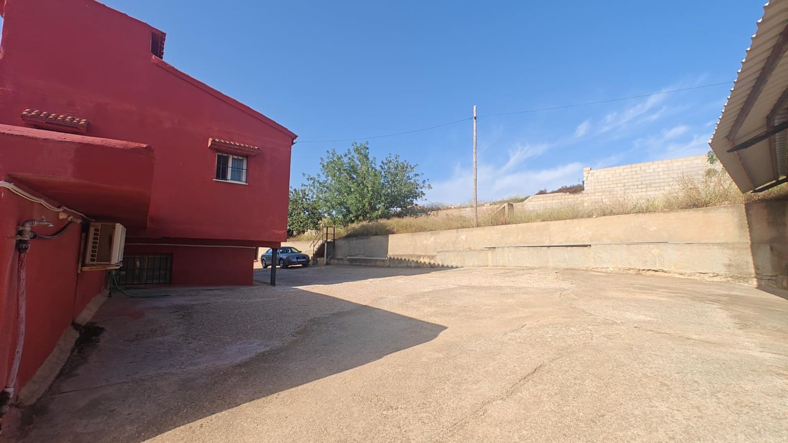 5 soveværelse Virksomhed til salg i Bunol med swimmingpool garage - € 700.000 (Ref: 9378950)