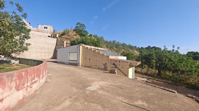 Negocio de 5 habitaciones en Buñol en venta con piscina garaje - 700.000 € (Ref: 9378950)