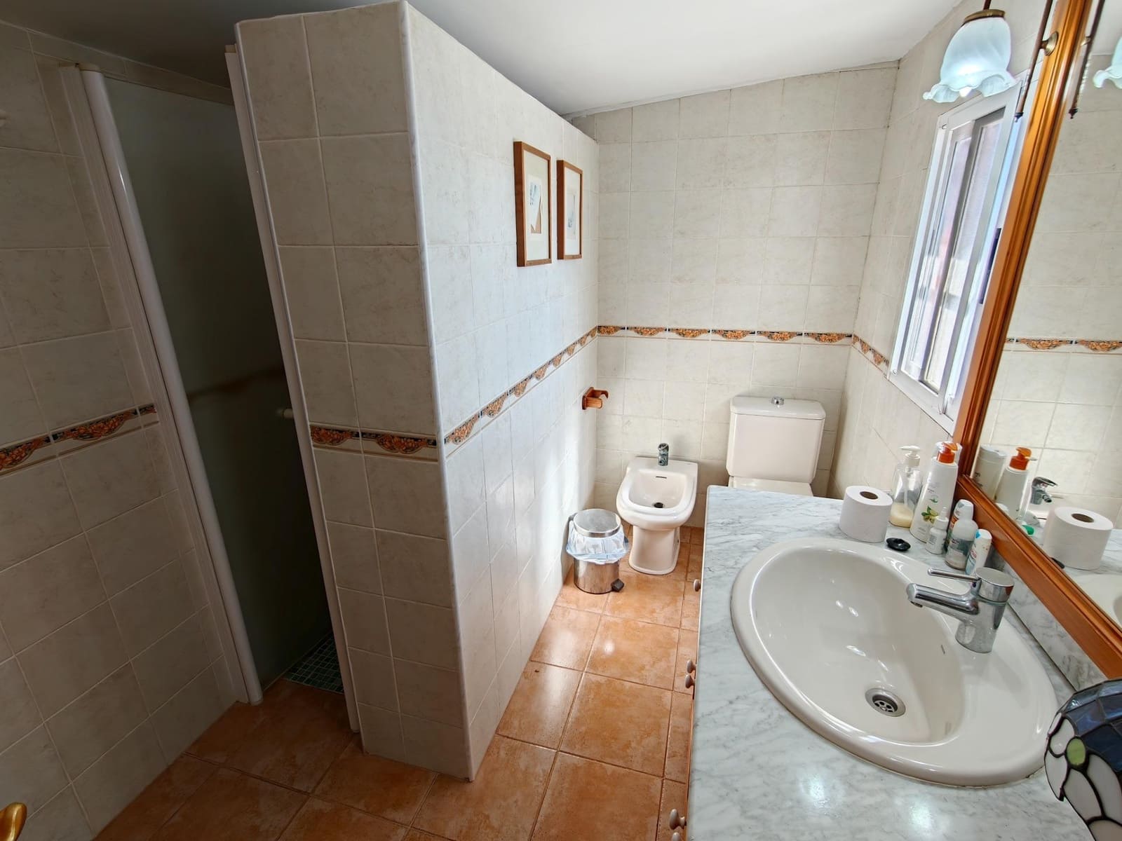 5 bedroom Villa for sale in Bunol with pool garage - € 300,000 (Ref: 9378950)
