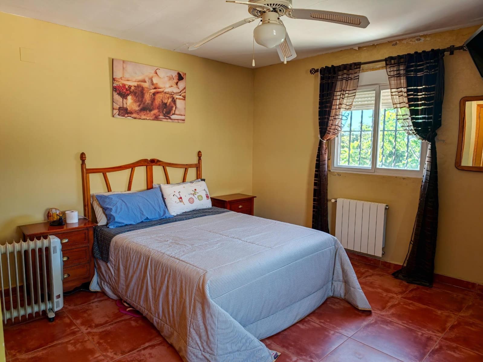 5 bedroom Villa for sale in Bunol with pool garage - € 300,000 (Ref: 9378950)