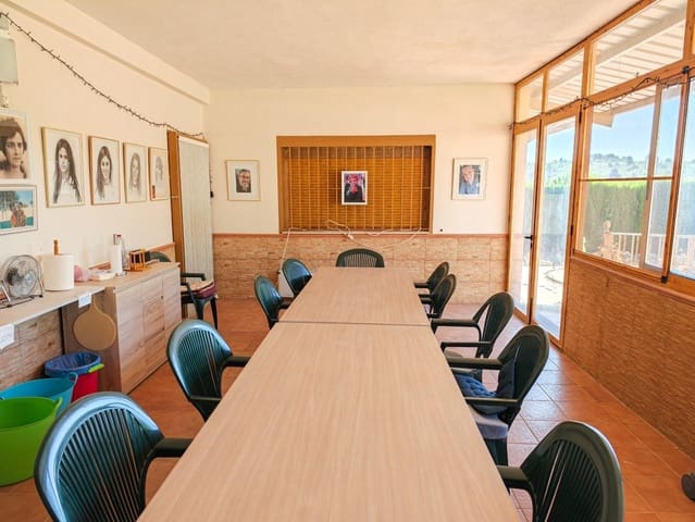 Chalet de 5 habitaciones en Buñol en venta con piscina garaje - 300.000 € (Ref: 9378950)