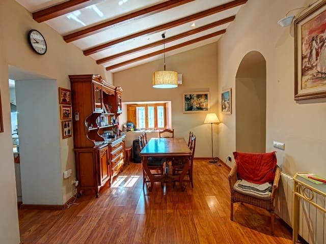 Chalet de 5 habitaciones en Buñol en venta con piscina garaje - 300.000 € (Ref: 9378950)