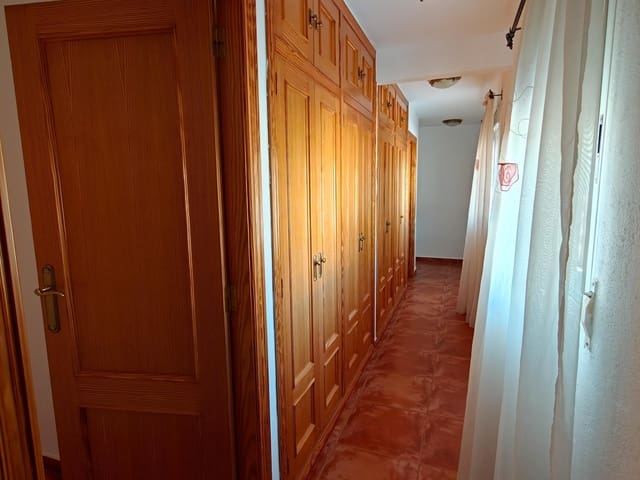 5 Zimmer Villa zu verkaufen in Bunol mit Pool Garage - 300.000 € (Ref: 9378950)
