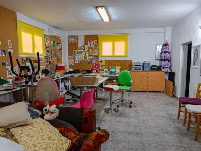 5 Zimmer Villa zu verkaufen in Bunol mit Pool Garage - 300.000 € (Ref: 9378950)