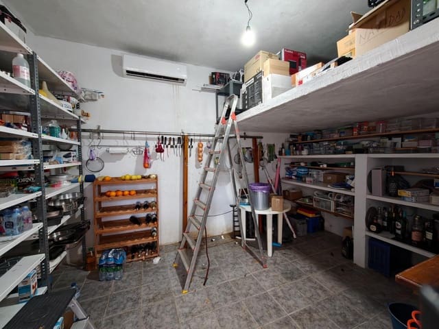 5 Zimmer Villa zu verkaufen in Bunol mit Pool Garage - 300.000 € (Ref: 9378950)