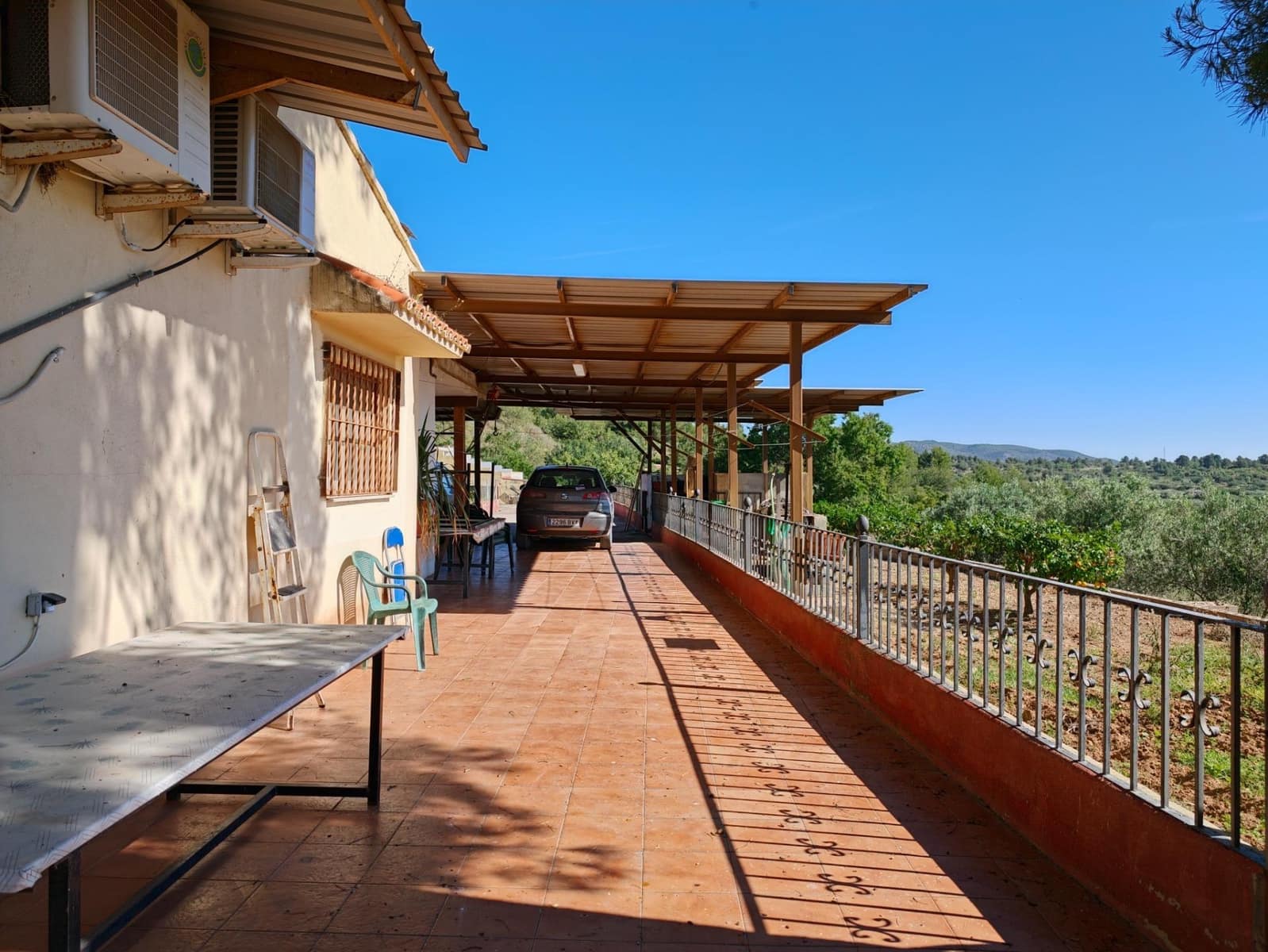 5 bedroom Villa for sale in Bunol with pool garage - € 300,000 (Ref: 9378950)