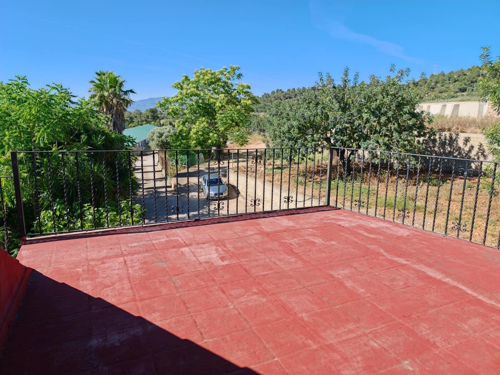 5 bedroom Villa for sale in Bunol with pool garage - € 300,000 (Ref: 9378950)