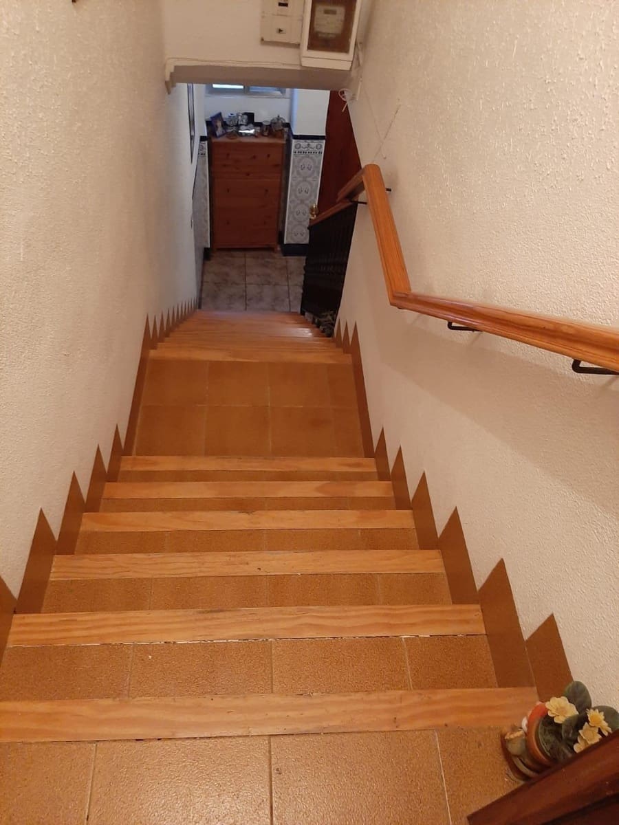 6 slaapkamer Huis te koop in Bunol - € 115.000 (Ref: 9387814)