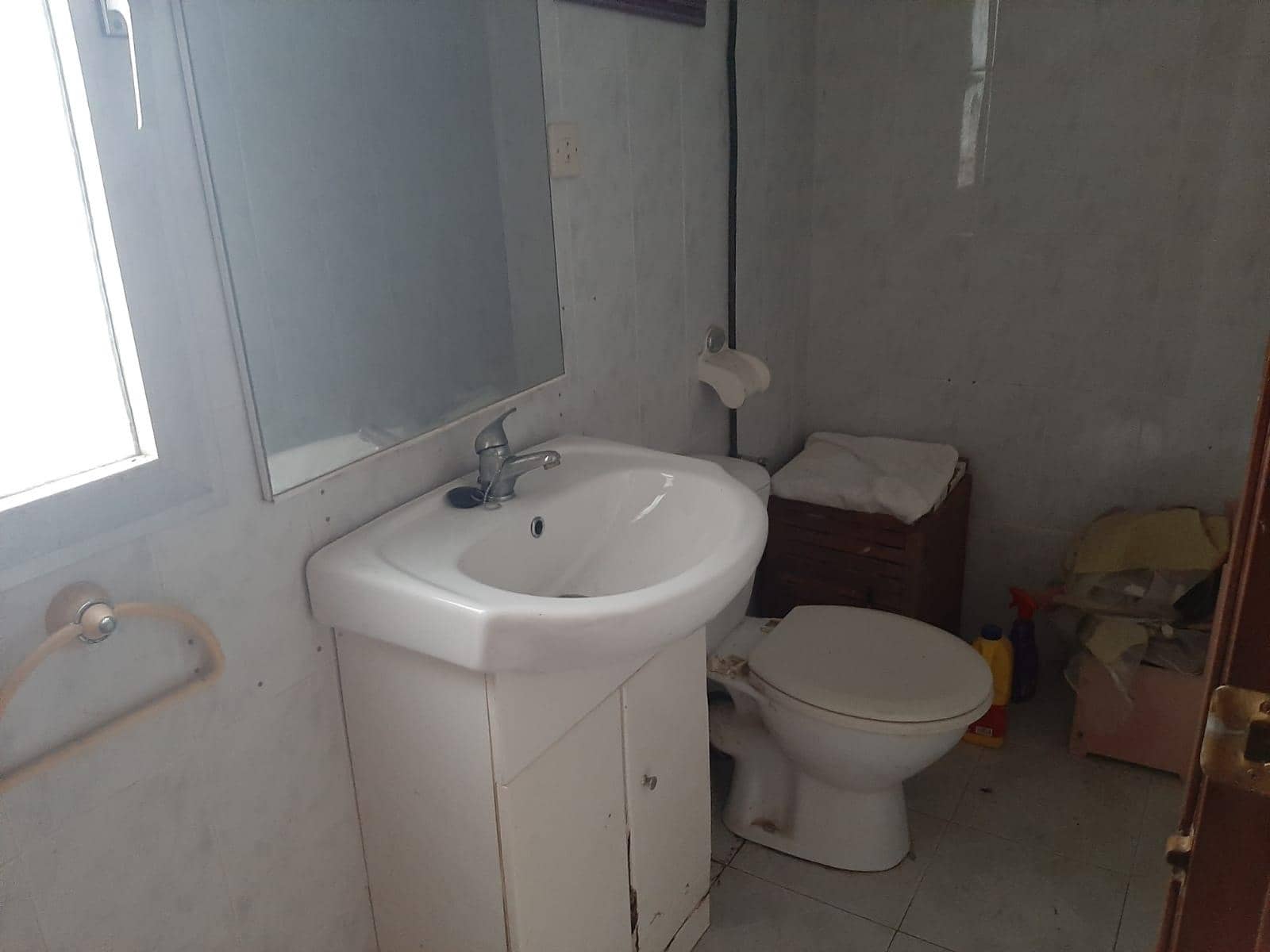 6 slaapkamer Huis te koop in Bunol - € 115.000 (Ref: 9387814)