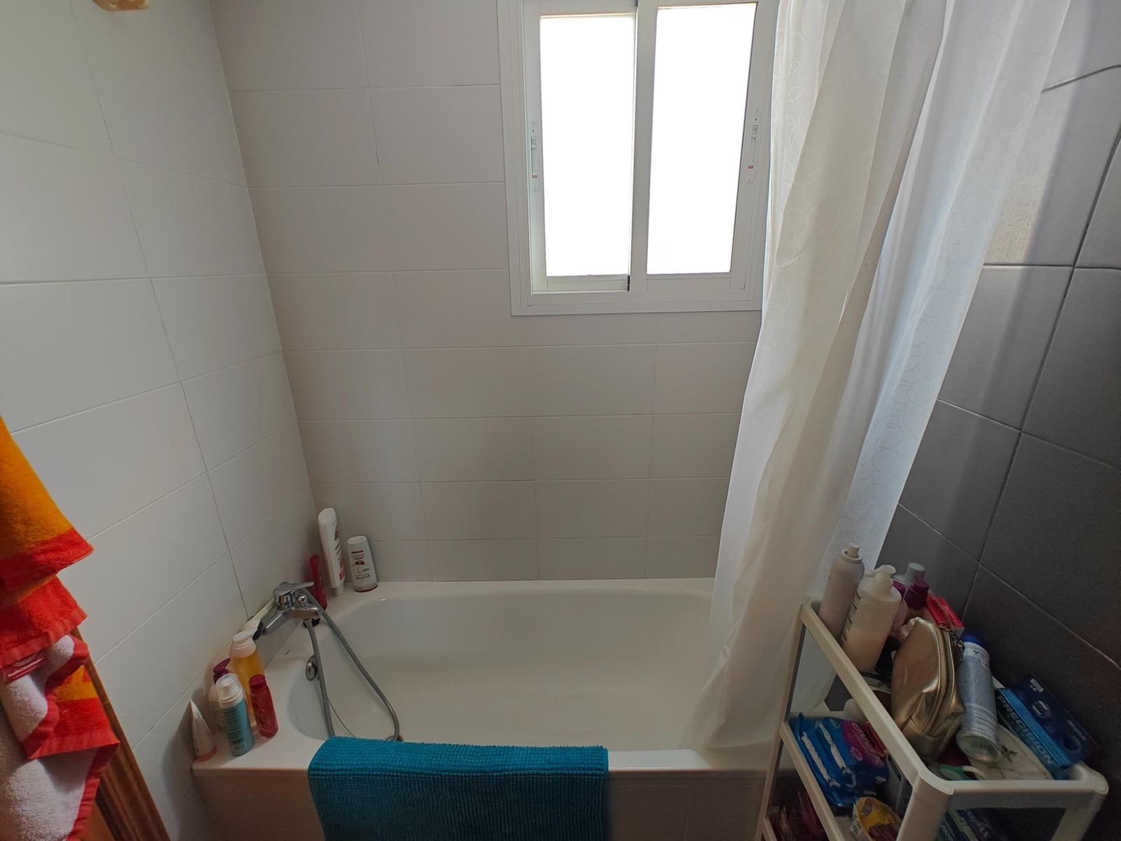 2 soveværelse Rækkehus til salg i Alborache med swimmingpool garage - € 135.000 (Ref: 9410895)