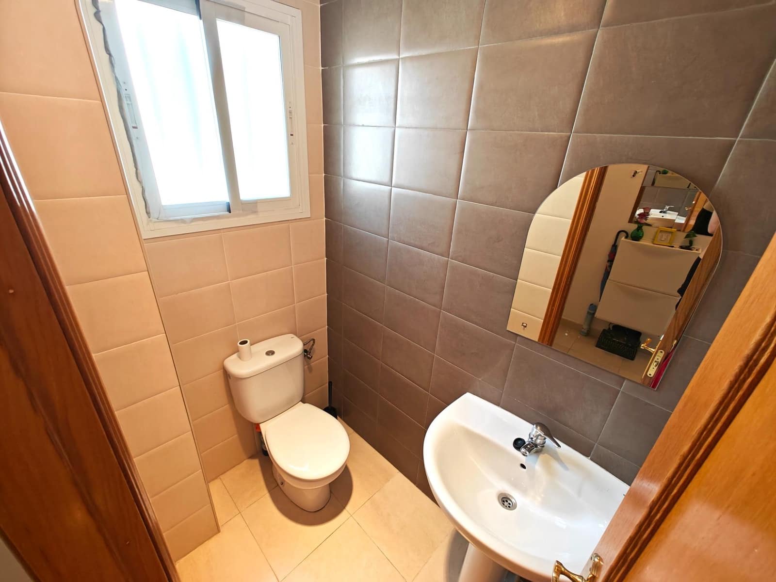 2 soveværelse Rækkehus til salg i Alborache med swimmingpool garage - € 135.000 (Ref: 9410895)