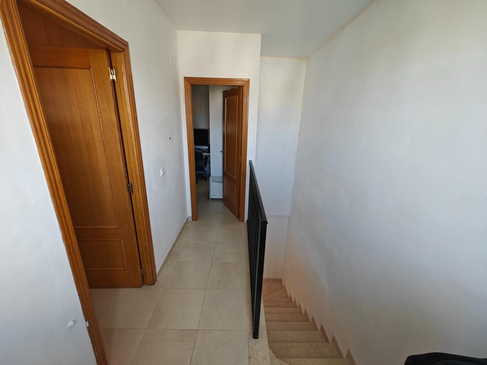 2 soveværelse Rækkehus til salg i Alborache med swimmingpool garage - € 135.000 (Ref: 9410895)