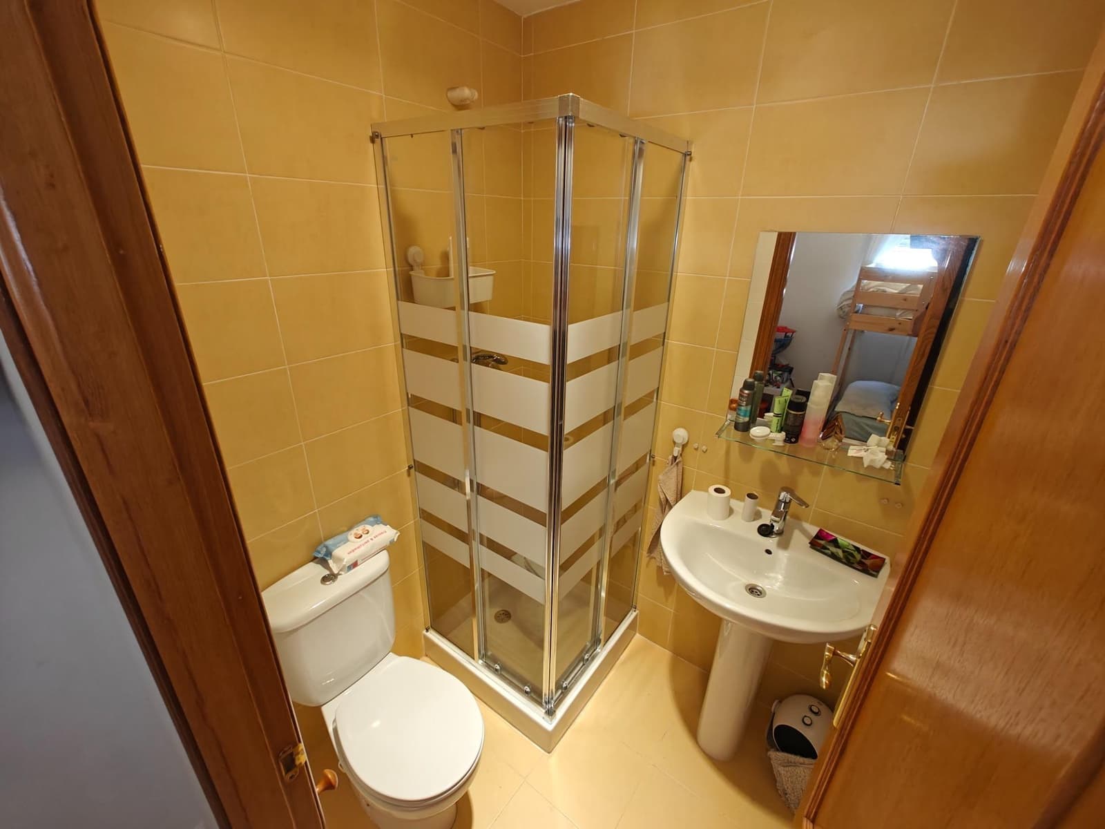 2 soveværelse Rækkehus til salg i Alborache med swimmingpool garage - € 135.000 (Ref: 9410895)