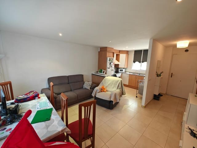 2 soveværelse Rækkehus til salg i Alborache med swimmingpool garage - € 135.000 (Ref: 9410895)