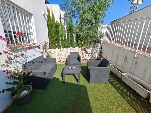 2 soveværelse Rækkehus til salg i Alborache med swimmingpool garage - € 135.000 (Ref: 9410895)