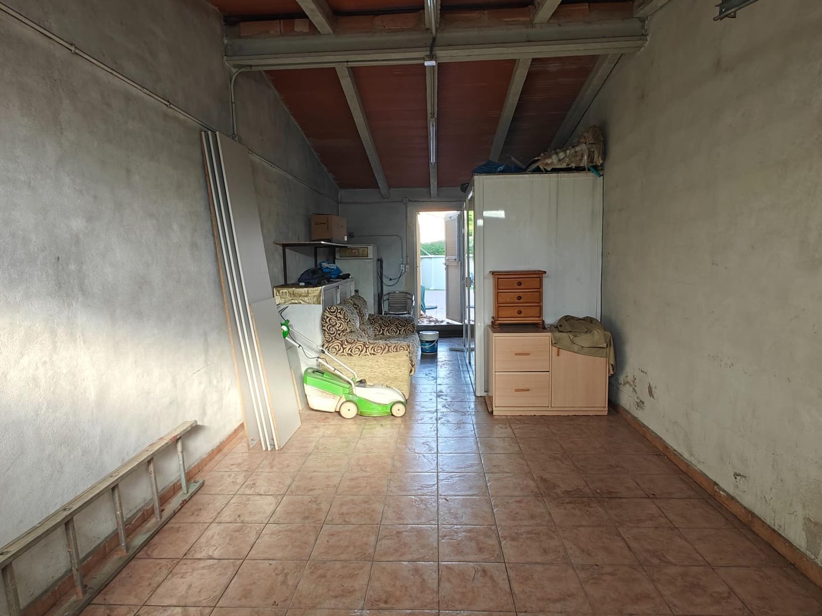 5 bedroom Villa for sale in Macastre with garage - € 350,000 (Ref: 9415826)