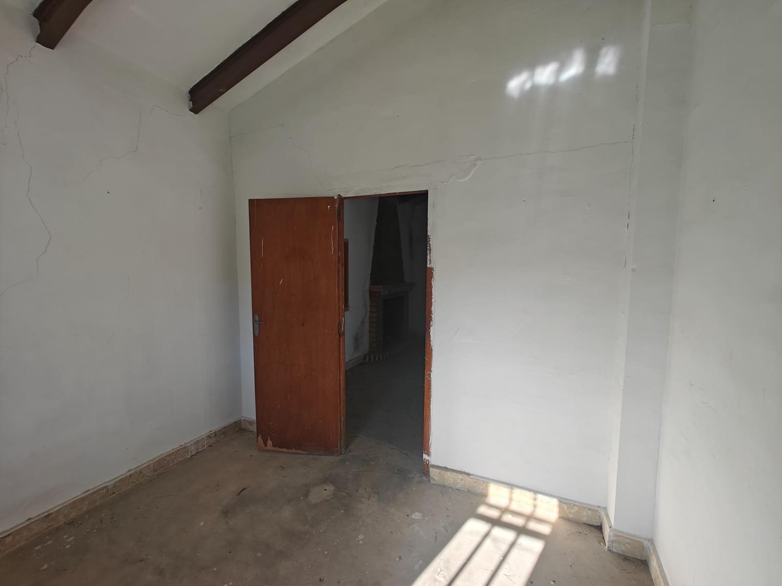 4 soveværelse Villa til salg i Macastre - € 55.000 (Ref: 9427127)