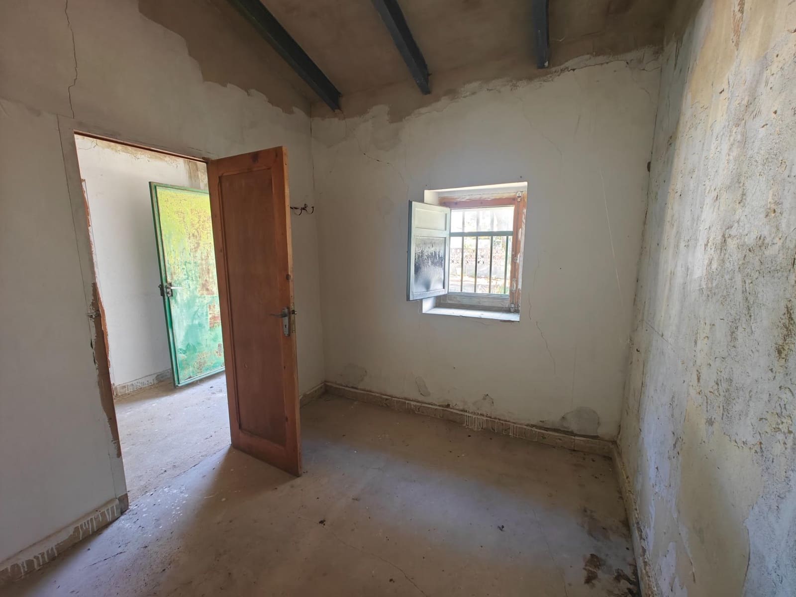 4 soveværelse Villa til salg i Macastre - € 55.000 (Ref: 9427127)