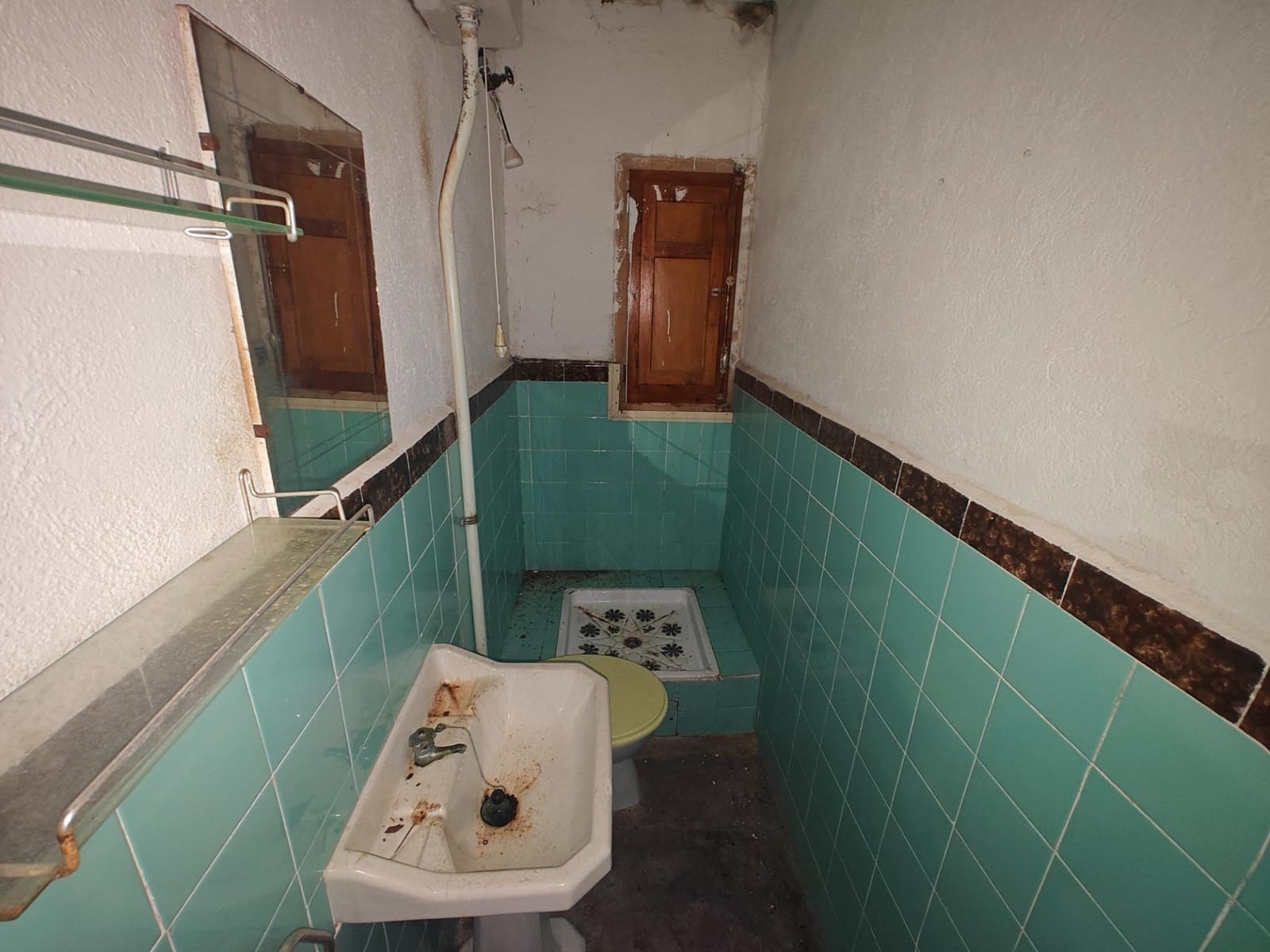 4 soveværelse Villa til salg i Macastre - € 55.000 (Ref: 9427127)