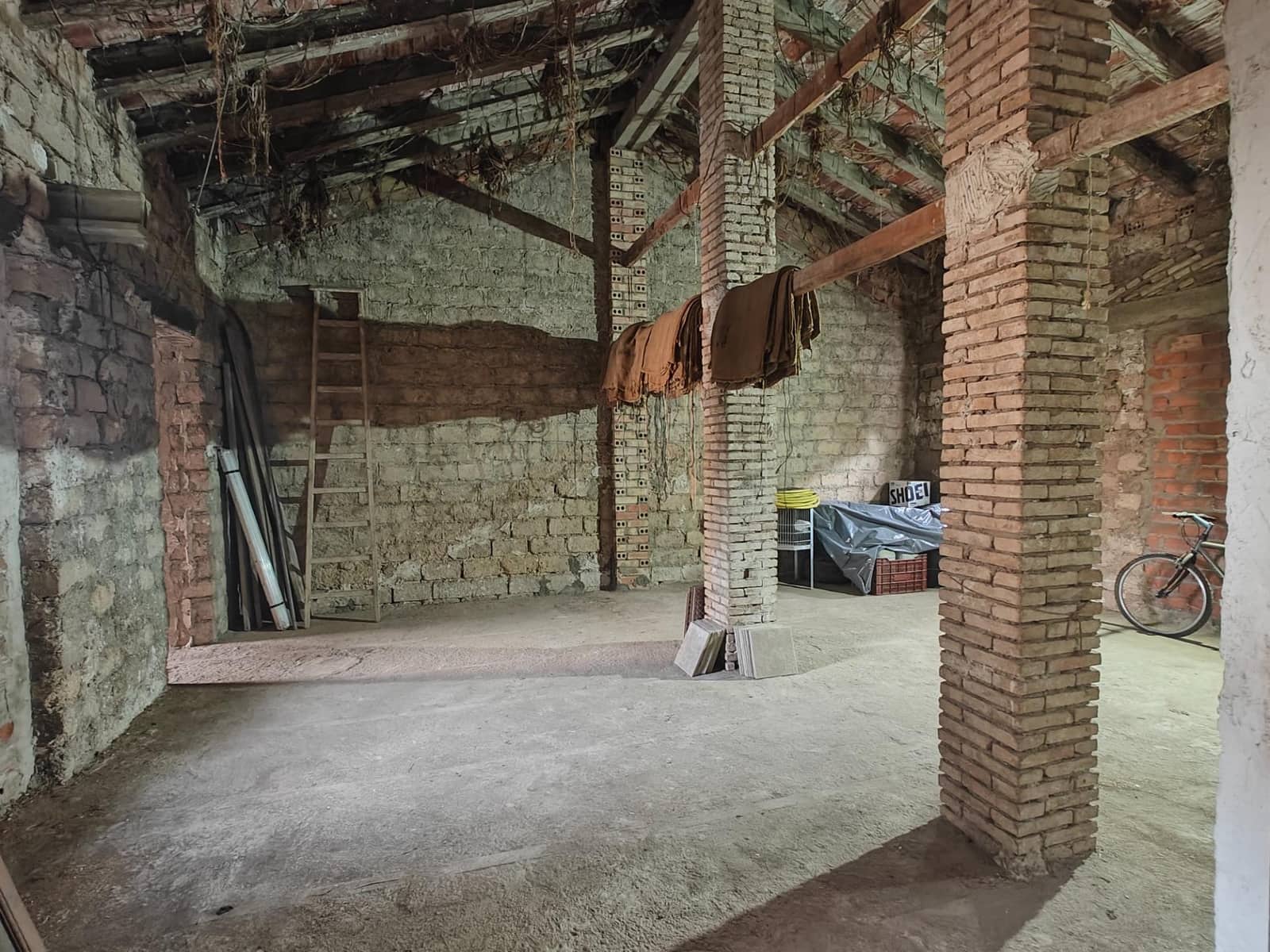 4 slaapkamer Huis te koop in Bunol - € 155.000 (Ref: 9427128)