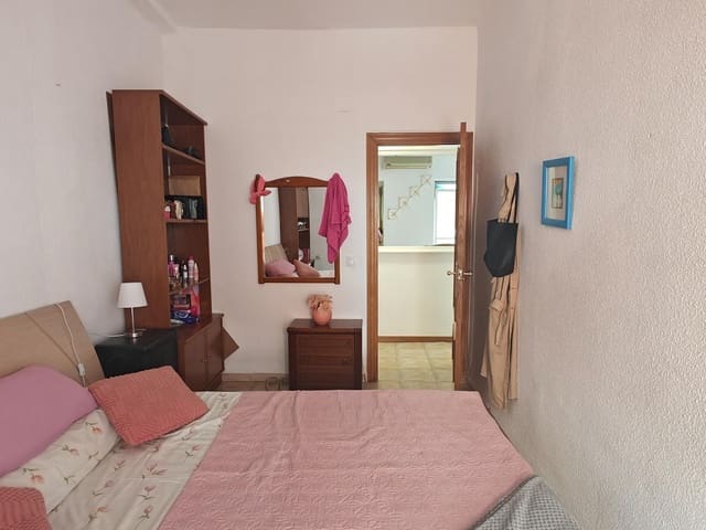 5 quarto Apartamento para venda em Buñol - 70 000 € (Ref: 9472922)