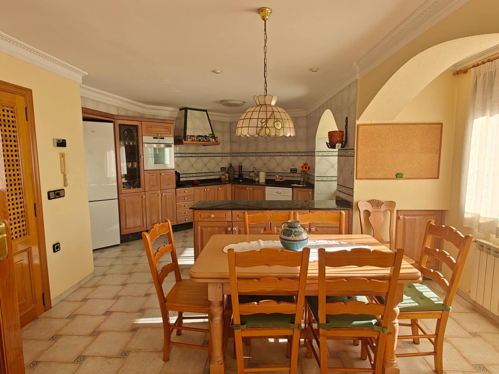 3 makuuhuone Omakotitalo myytävänä paikassa Bunol mukana 
autotalli - 220 000 € (Ref: 9516001)