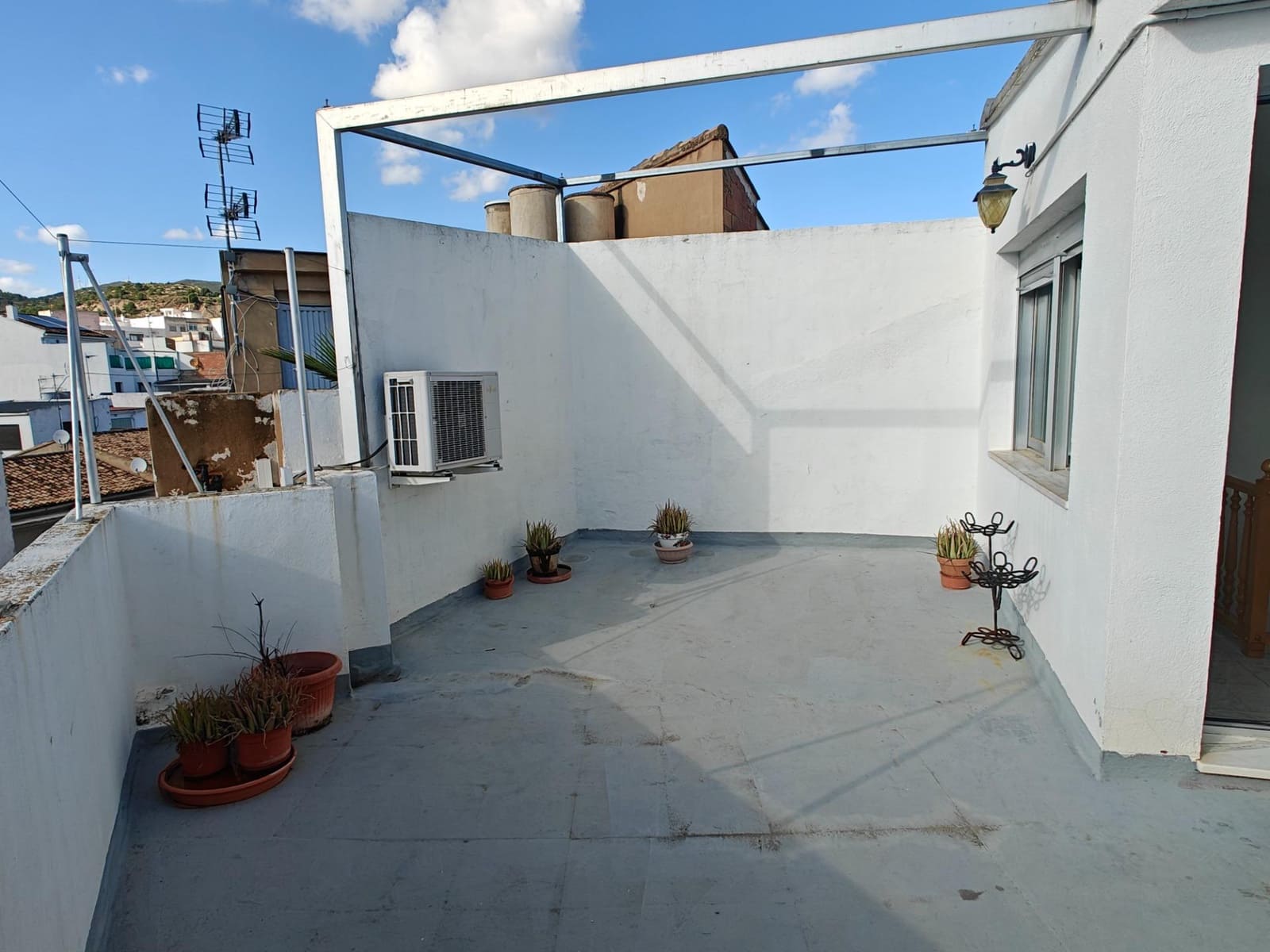 3 makuuhuone Omakotitalo myytävänä paikassa Bunol mukana 
autotalli - 220 000 € (Ref: 9516001)