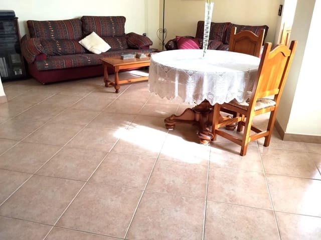 3 soveværelse Byhus til salg i Buñol med garage - € 220.000 (Ref: 9516001)