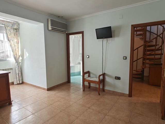 3 soveværelse Byhus til salg i Buñol med garage - € 220.000 (Ref: 9516001)