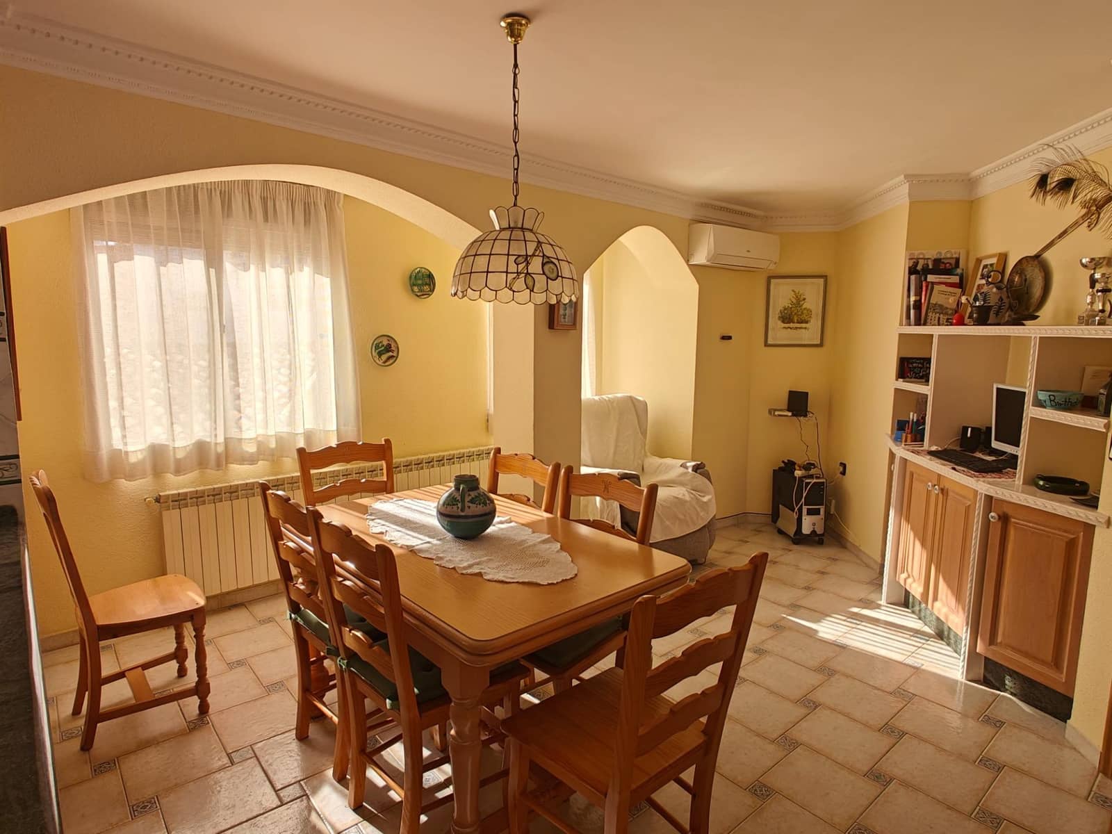 3 makuuhuone Omakotitalo myytävänä paikassa Bunol mukana 
autotalli - 220 000 € (Ref: 9516001)