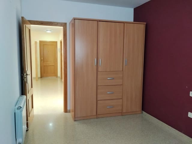 2 Zimmer Penthouse zu vermieten in Buñol - 750 € (Ref: 9518841)
