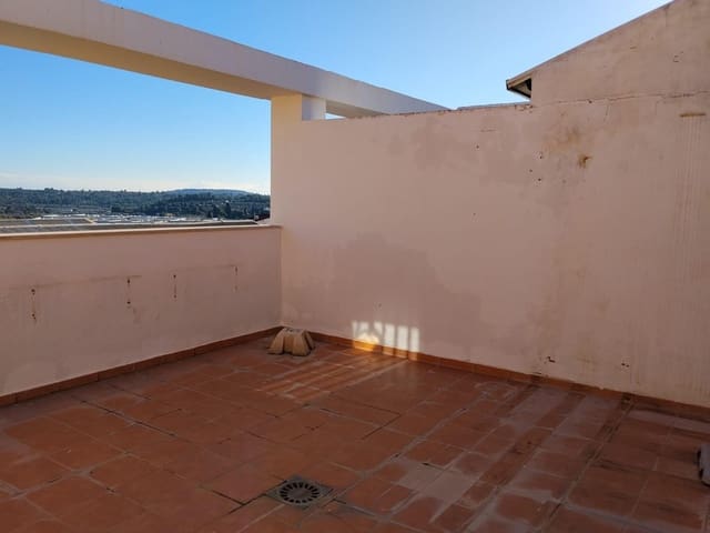 2 Zimmer Penthouse zu vermieten in Buñol - 750 € (Ref: 9518841)