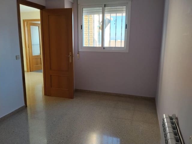 2 Zimmer Penthouse zu vermieten in Buñol - 750 € (Ref: 9518841)