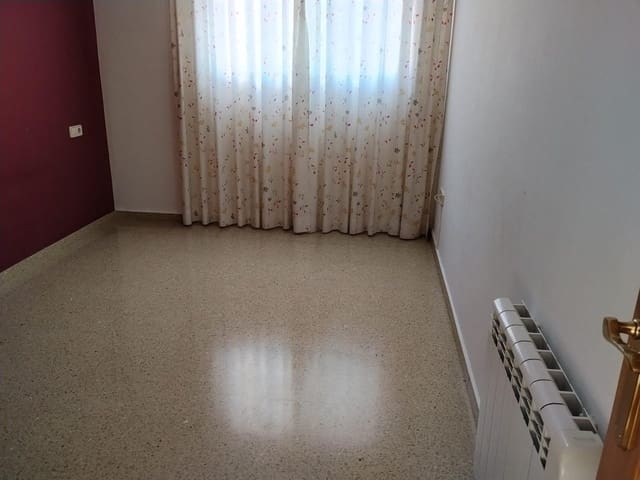 2 Zimmer Penthouse zu vermieten in Buñol - 750 € (Ref: 9518841)