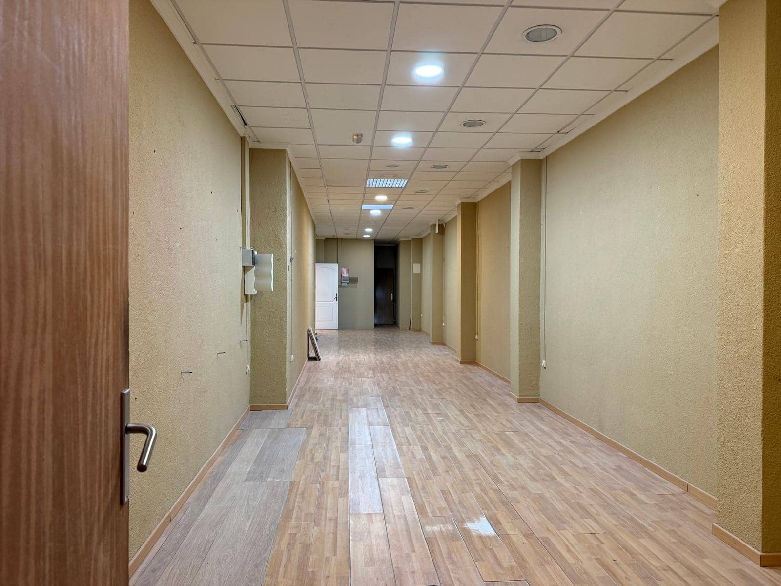 1 Zimmer Gewerbe zu verkaufen in Bunol - 210.000 € (Ref: 9568465)