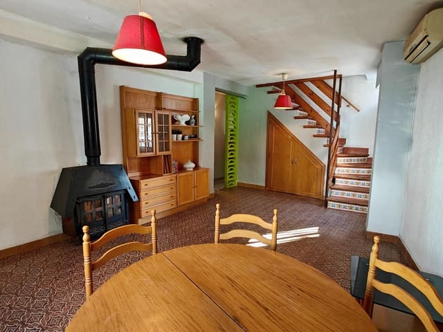 4 makuuhuone Huoneisto myytävänä paikassa Macastre - 85 000 € (Ref: 9571074)