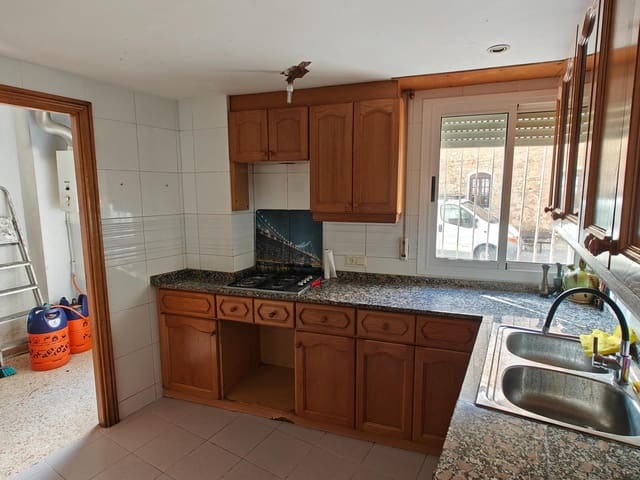 4 makuuhuone Huoneisto myytävänä paikassa Macastre - 85 000 € (Ref: 9571074)