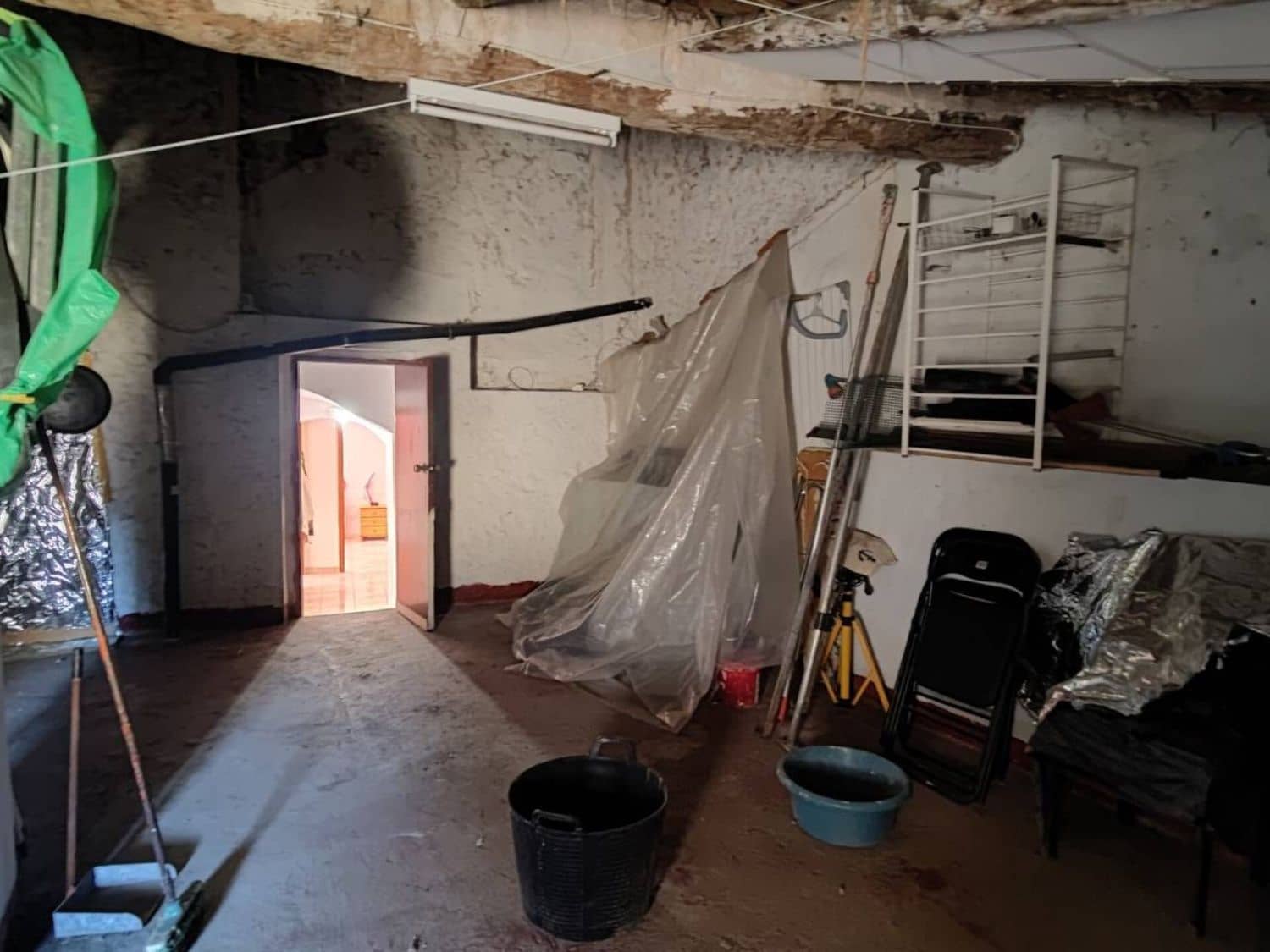 Chalet de 6 habitaciones en Cortes de Pallás en venta - 100.000 € (Ref: 9637493)