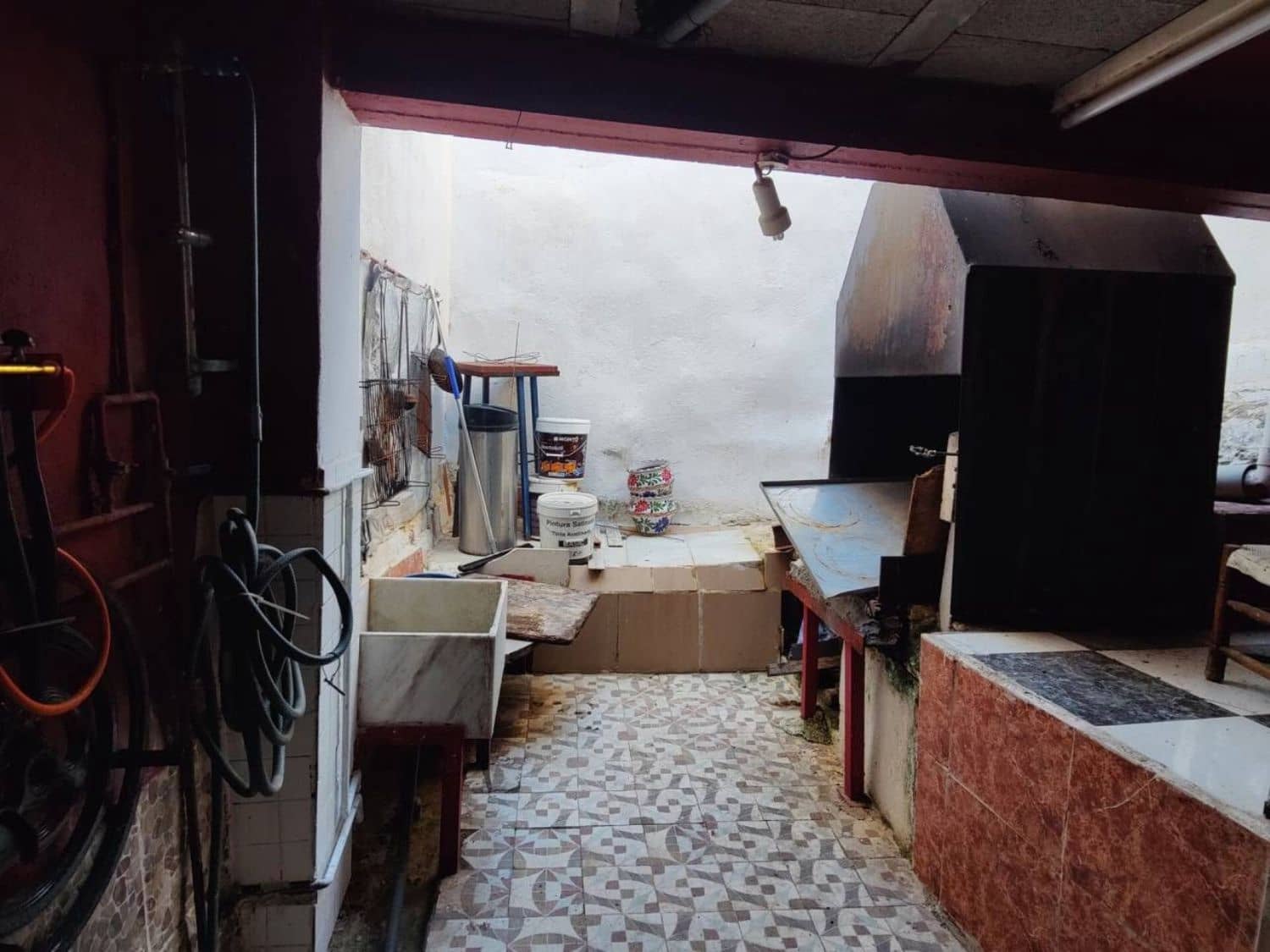 Chalet de 6 habitaciones en Cortes de Pallás en venta - 100.000 € (Ref: 9637493)