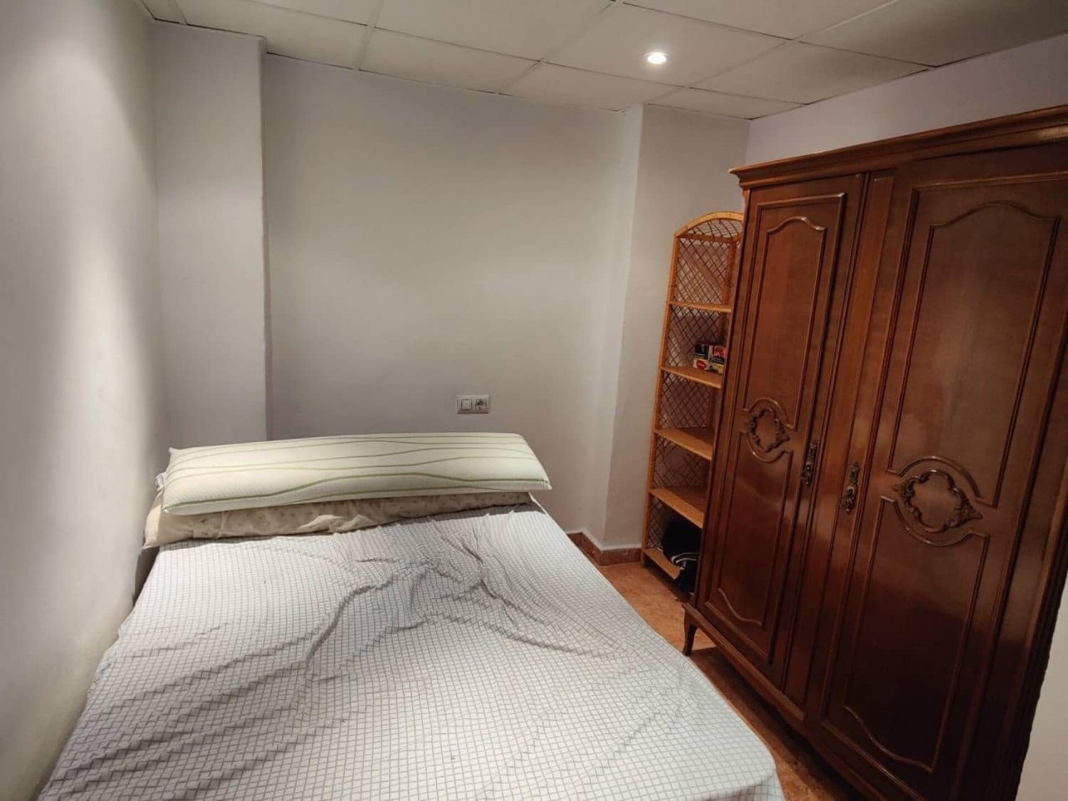 Chalet de 6 habitaciones en Cortes de Pallás en venta - 100.000 € (Ref: 9637493)