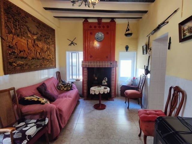 Chalet de 6 habitaciones en Cortes de Pallás en venta - 100.000 € (Ref: 9637493)