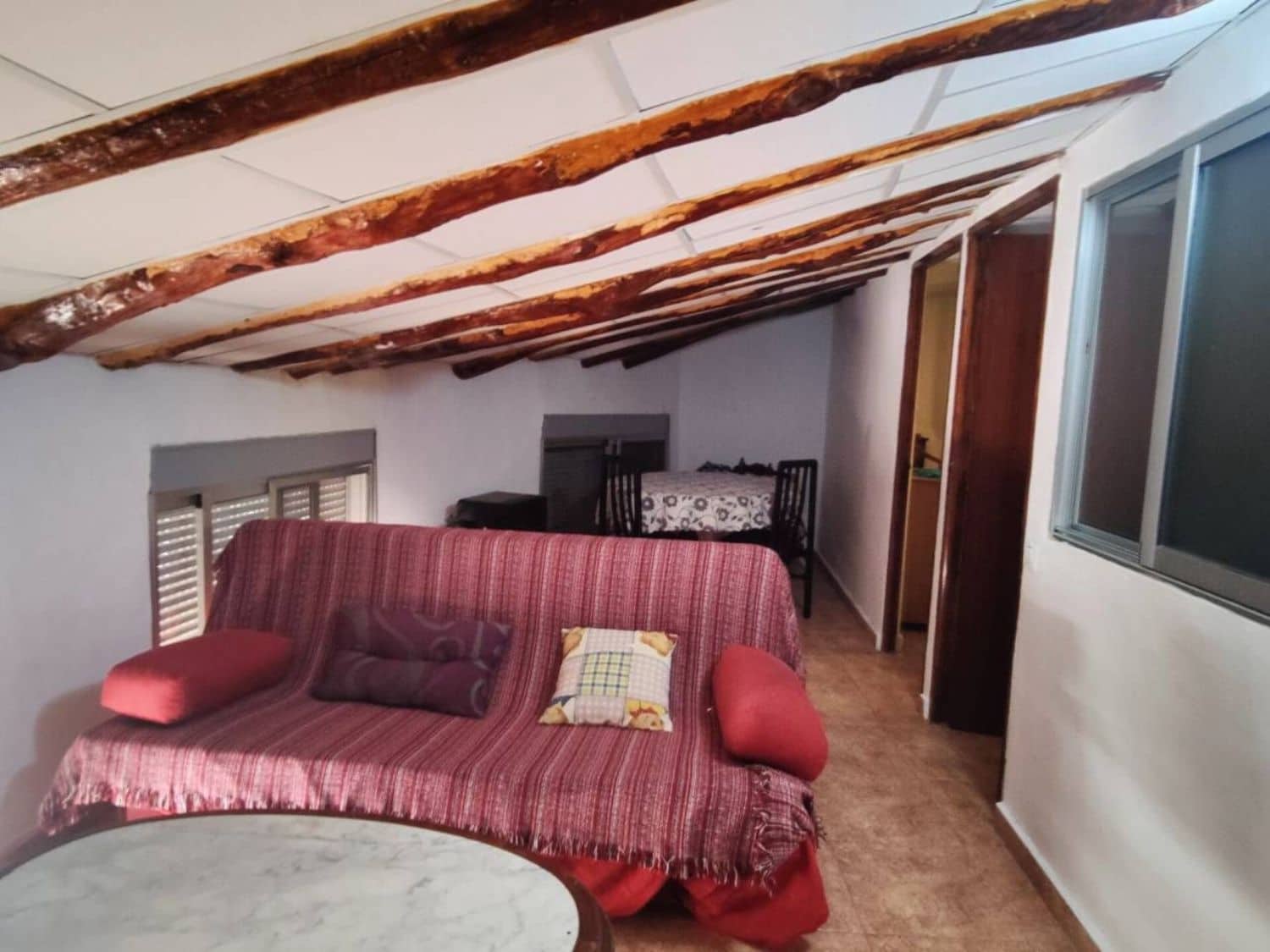 Chalet de 6 habitaciones en Cortes de Pallás en venta - 100.000 € (Ref: 9637493)